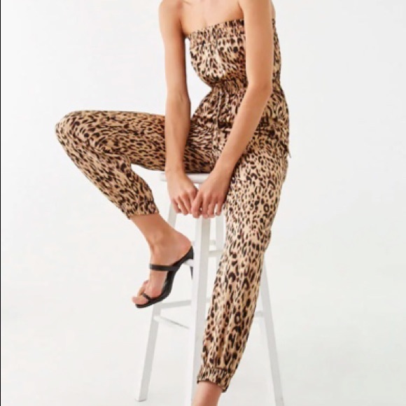 Forever 21 Other - Leopard print jogger jumpsuit BNWT